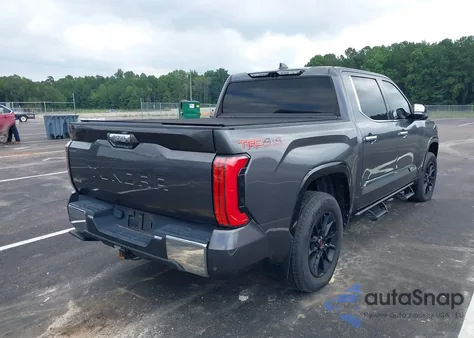 2022 Toyota Tundra 1794 Edition z USA, uszkodzony, nr VIN 5TFMA5DB0NX007424